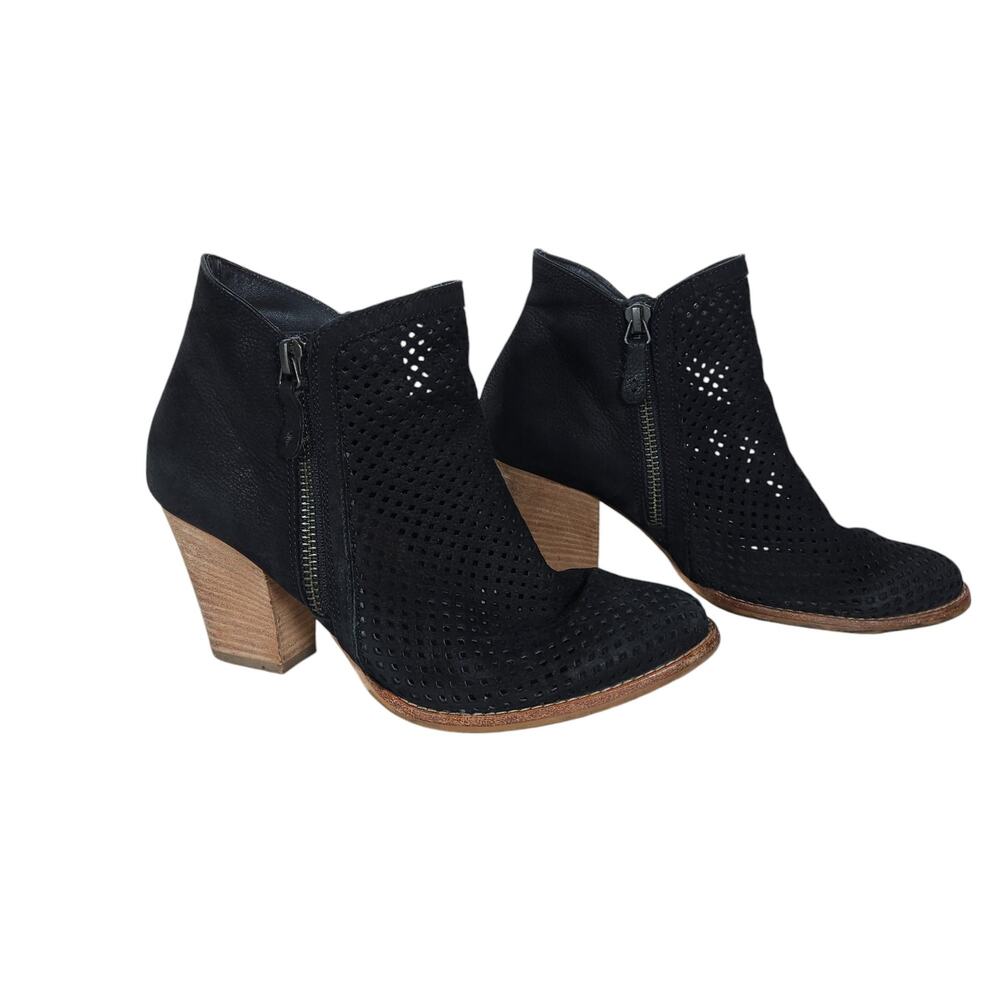 Paul Green Boots 5.5 Black Suede Perforated Leather Boho Chic Ankle Booties